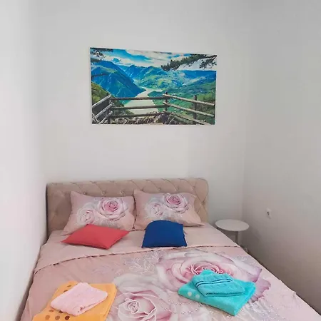 Apartment Stan Na Dan Bb 2 *