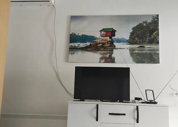 아파트 Stan Na Dan Bb 2 바이나 바슈타